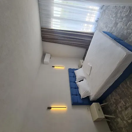 Mojo Hotel