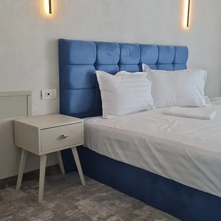 Mojo Hotel 3*